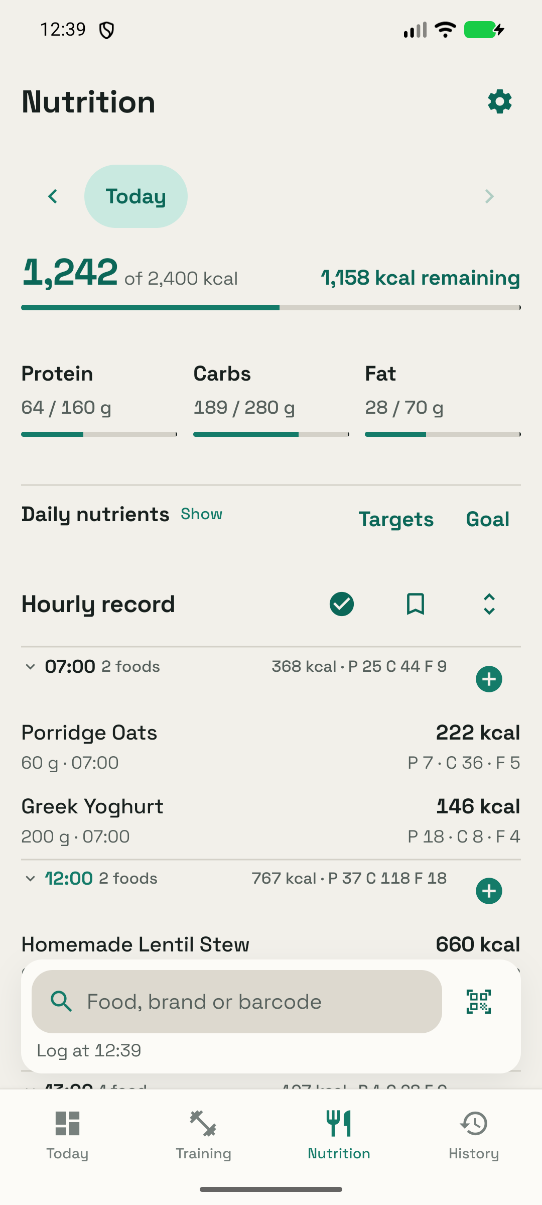 Nutrition screen with calorie and macro totals and an hourly food diary